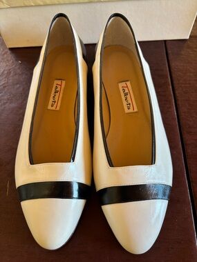 NWT Vintage Talbots Kid Leather Spectator Flats | Navy & White | Original Box